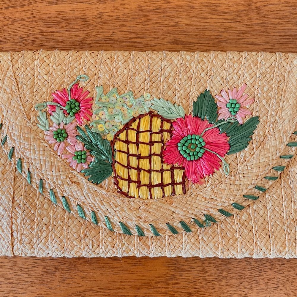 New Lilly Pulitzer Clutch Bag Caliente Straw Beaded Embellished Flowers Straw - Picture 2 of 9